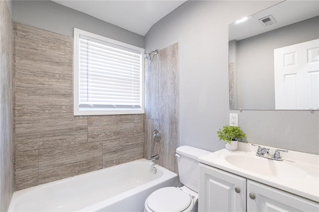 4410 NE 46 Street — photo 12