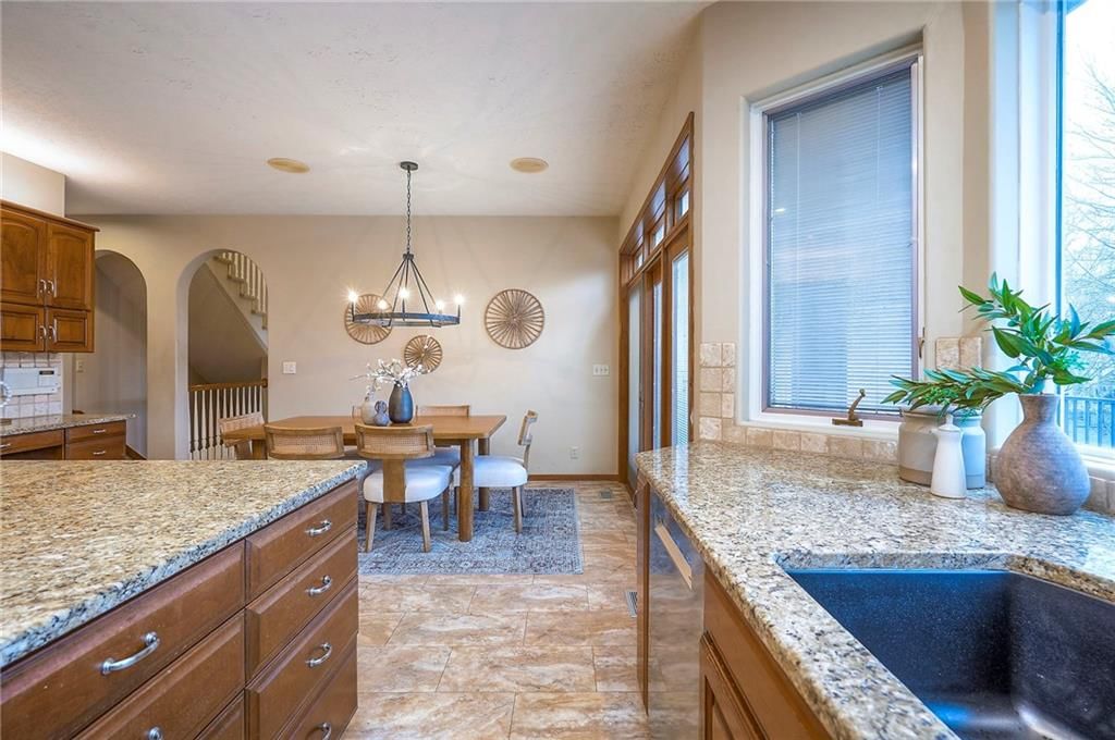 6810 W 132nd Terrace — photo 34