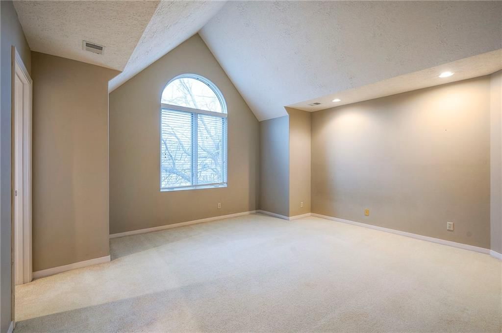 6810 W 132nd Terrace — photo 52