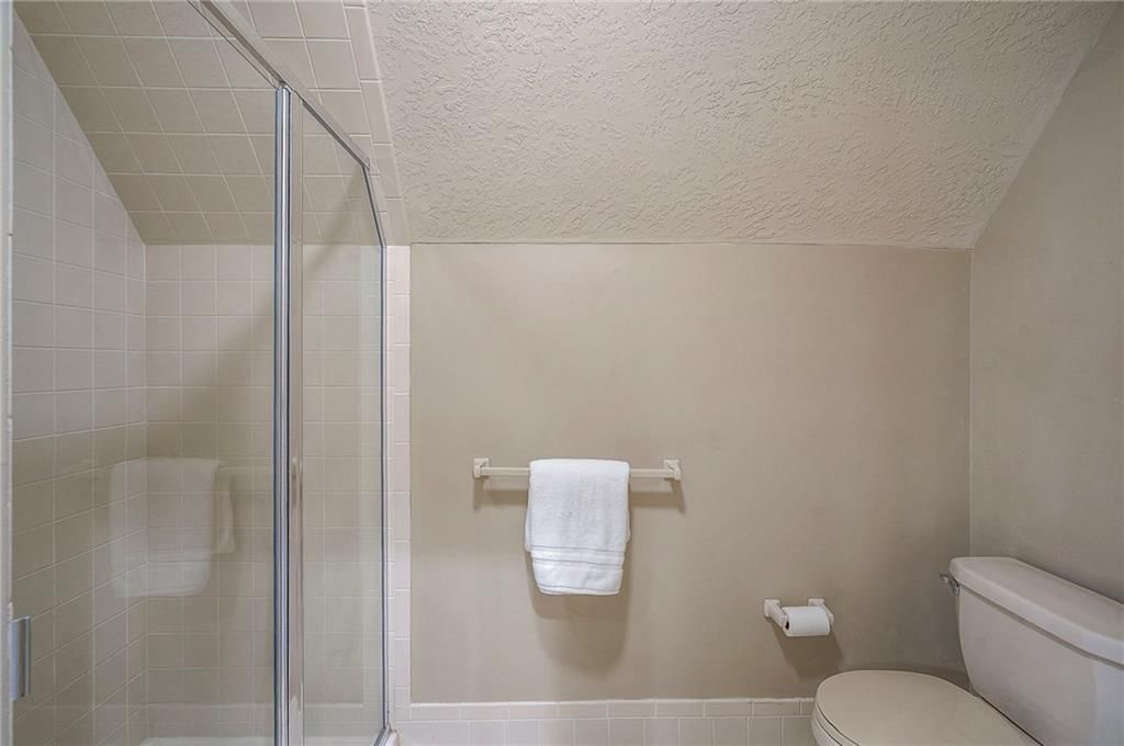 6810 W 132nd Terrace — photo 58
