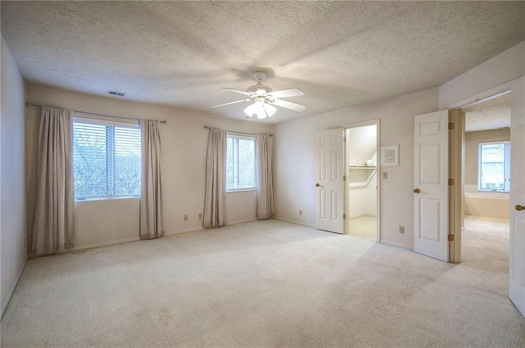 6810 W 132nd Terrace — photo 60