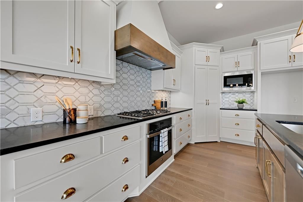 13407 W 174th Terrace — photo 13