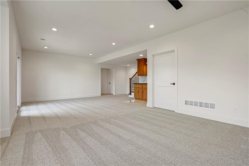 13407 W 174th Terrace — photo 32