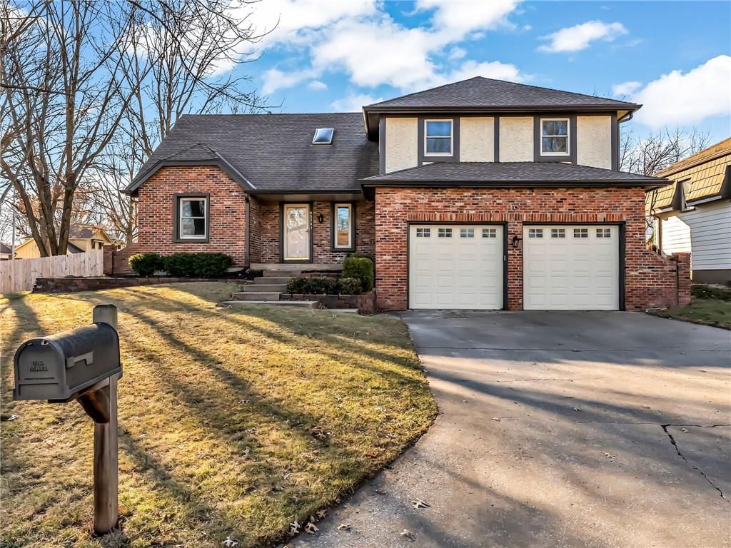 6524 Westgate Circle, Shawnee, KS