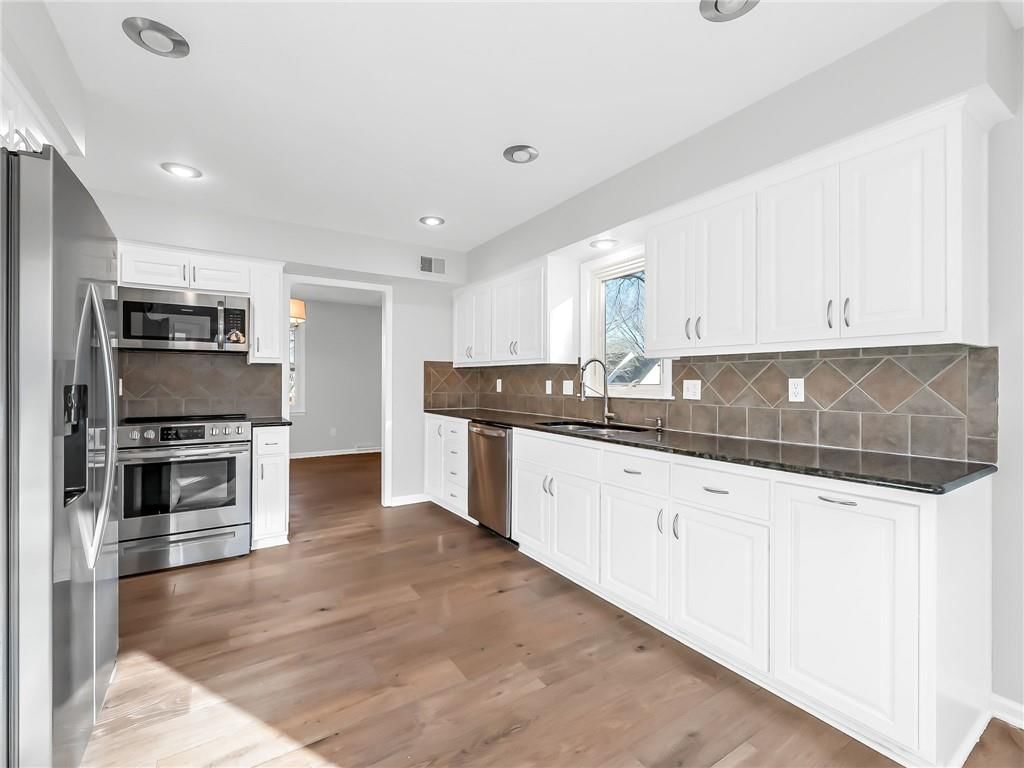 6524 Westgate Circle — photo 11