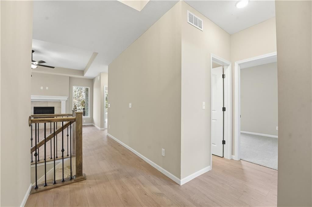 3320 N 109th Terrace — photo 3