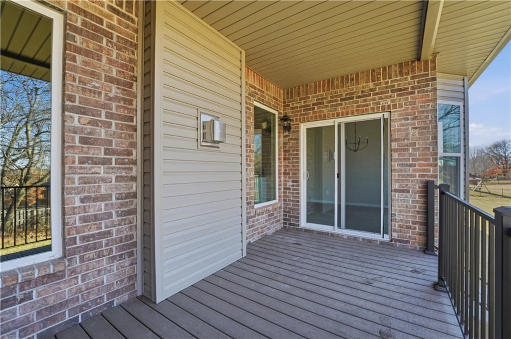 3320 N 109th Terrace — photo 37