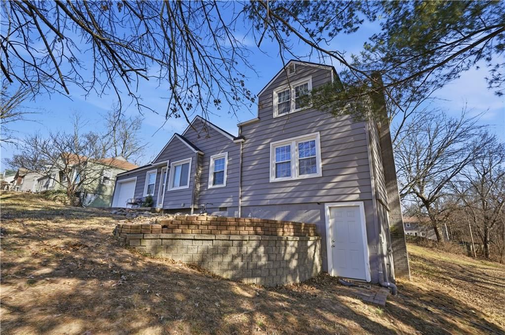 4429 N Chestnut Avenue — photo 5