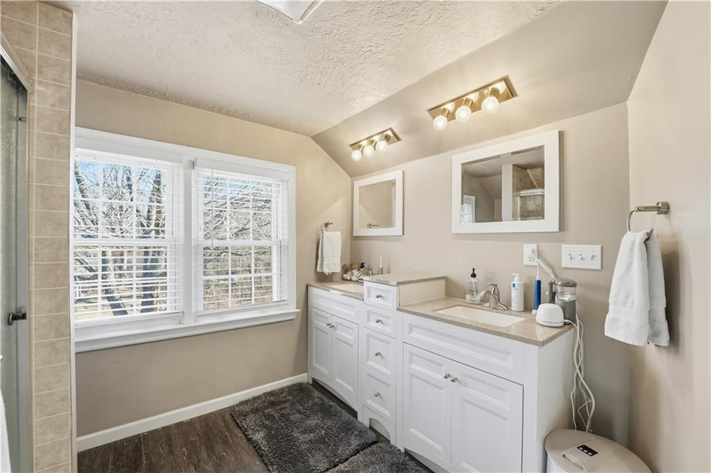 4429 N Chestnut Avenue — photo 26