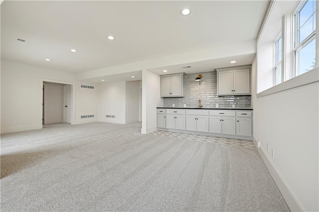 13427 W 174th Terrace — photo 32