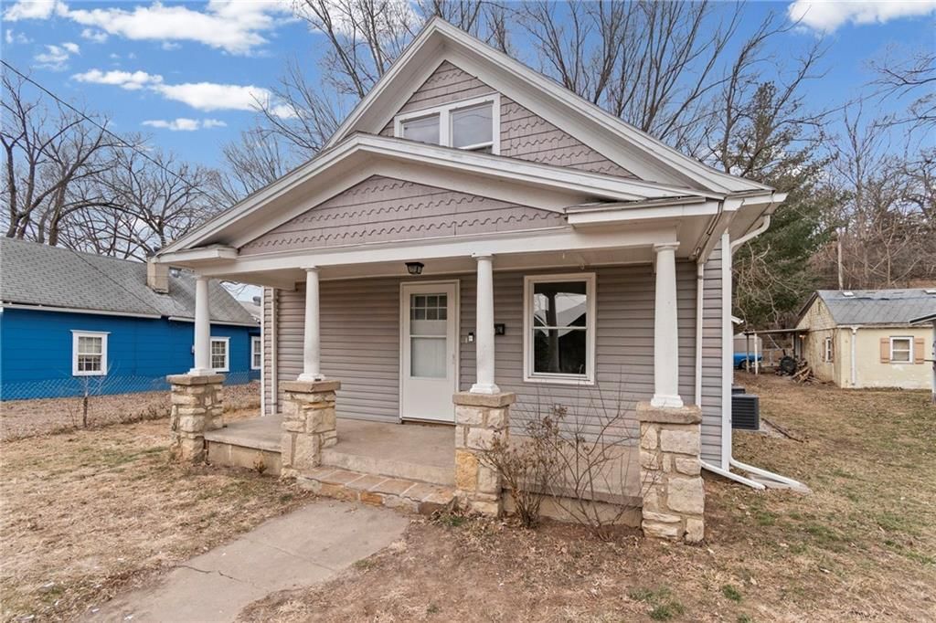 118 Vaughn Street — photo 3