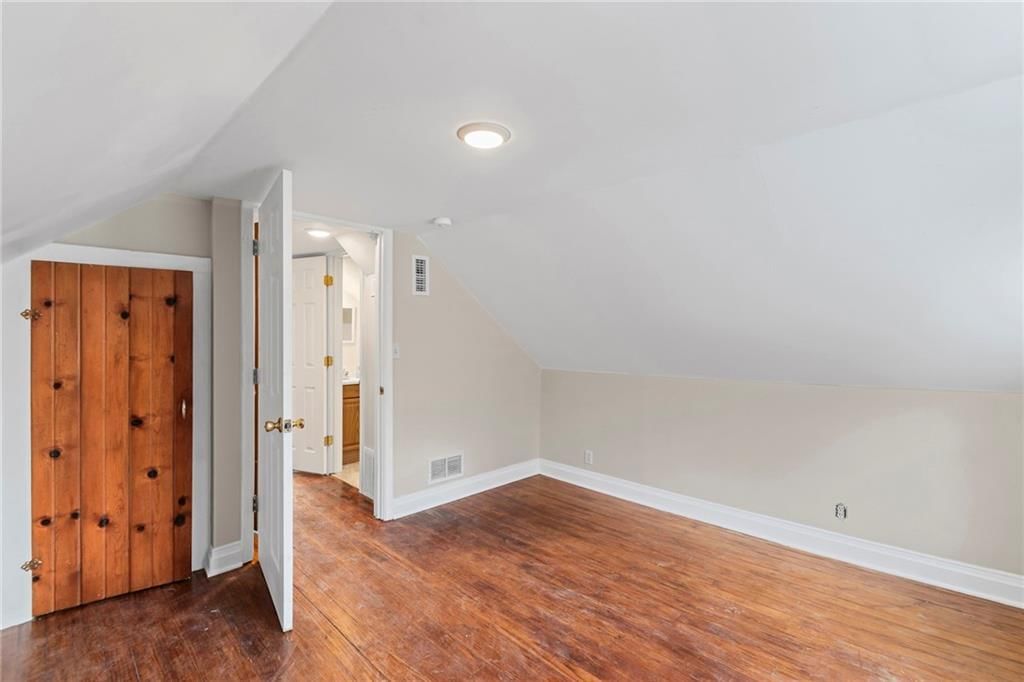 118 Vaughn Street — photo 18