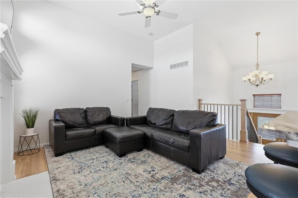 15603 Cedar Street — photo 4