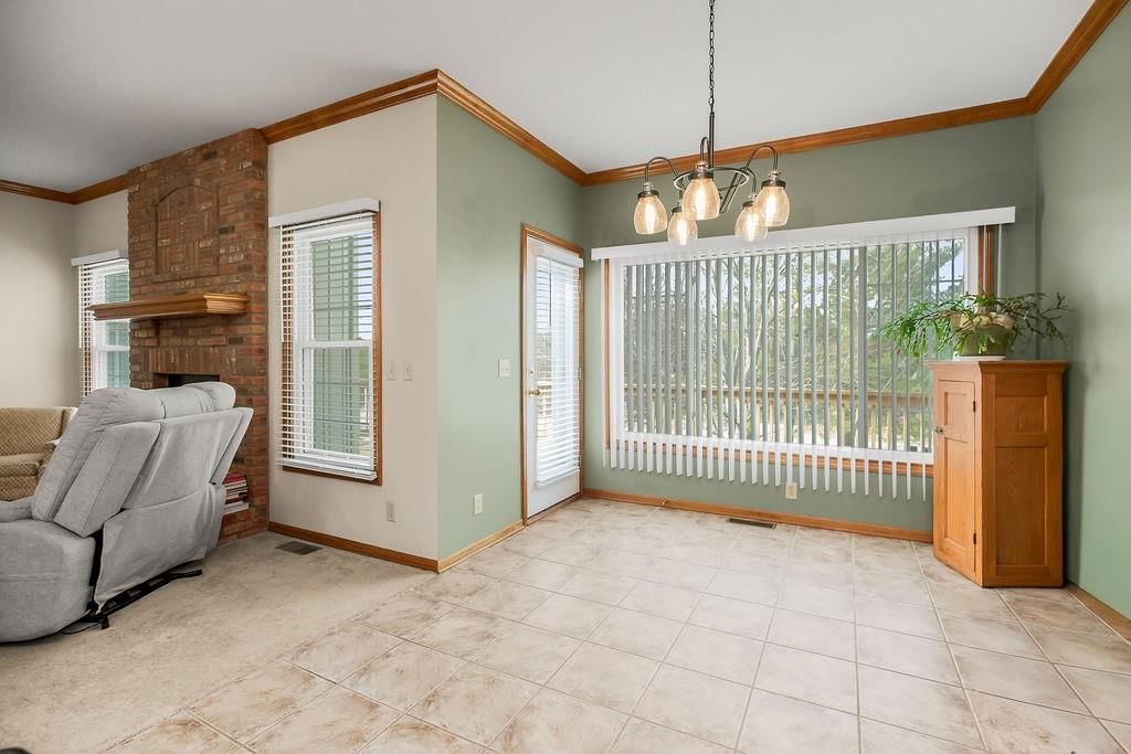 3224 S Cardinal Court — photo 9