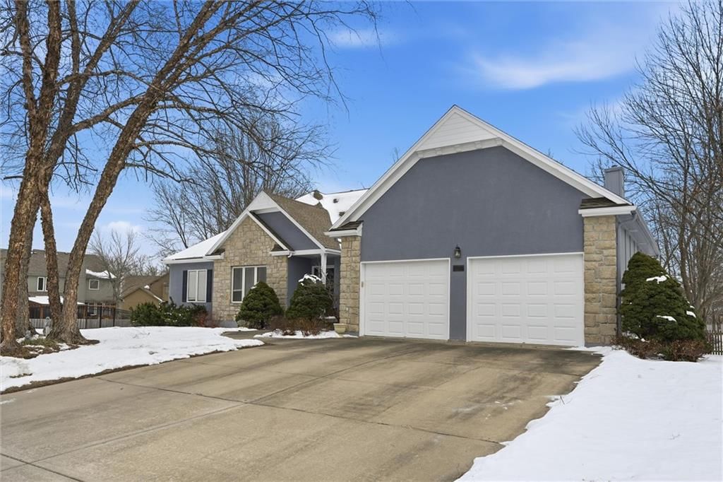 1704 Summit Hill Circle — photo 3