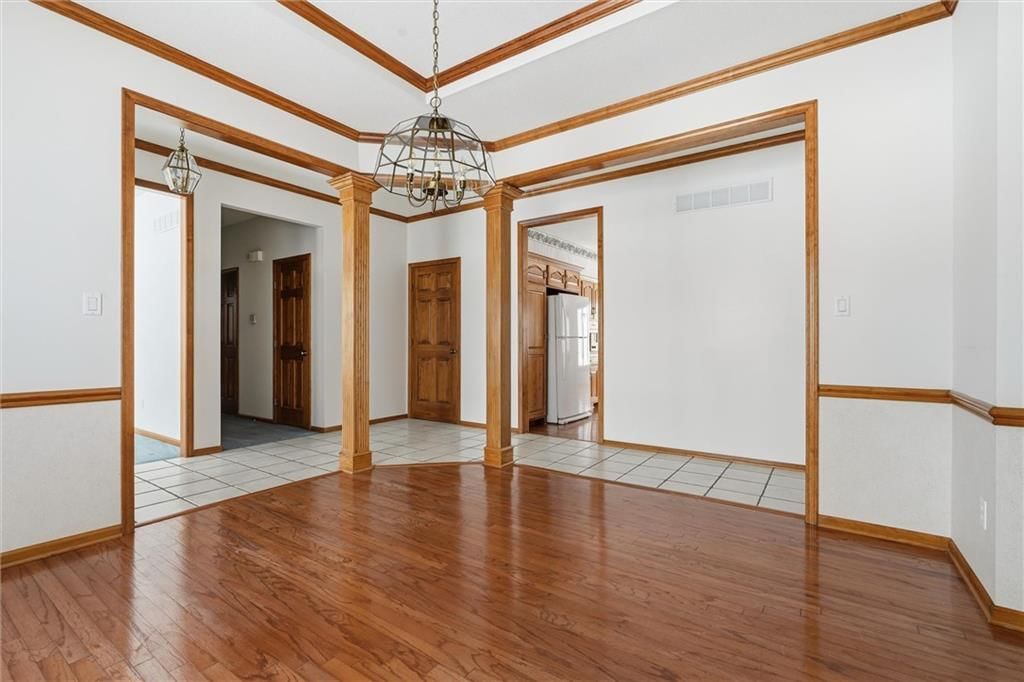 1704 Summit Hill Circle — photo 8
