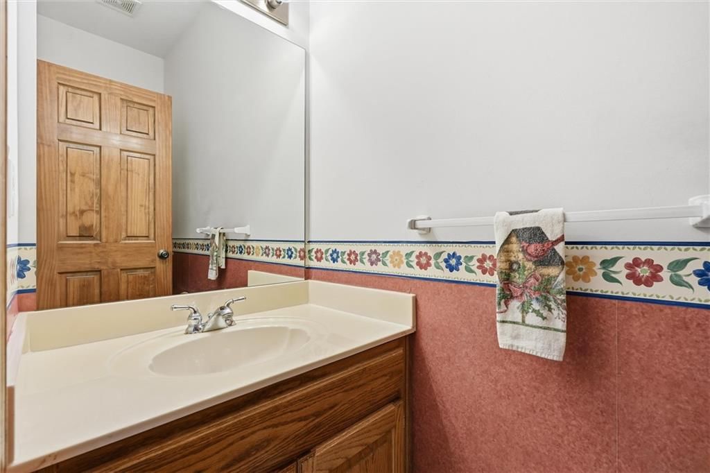 1704 Summit Hill Circle — photo 20