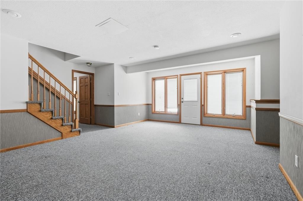 1704 Summit Hill Circle — photo 30