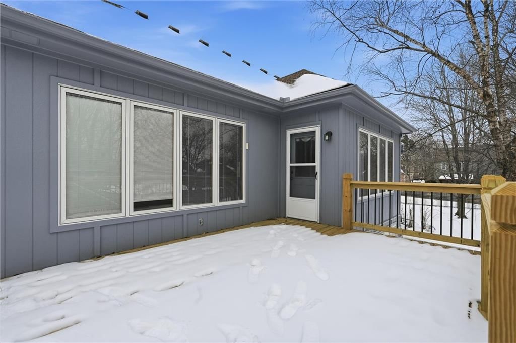 1704 Summit Hill Circle — photo 35