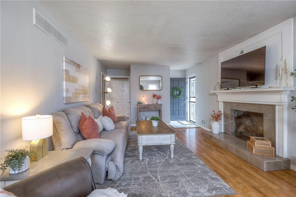 7401 Hardy Street — photo 9