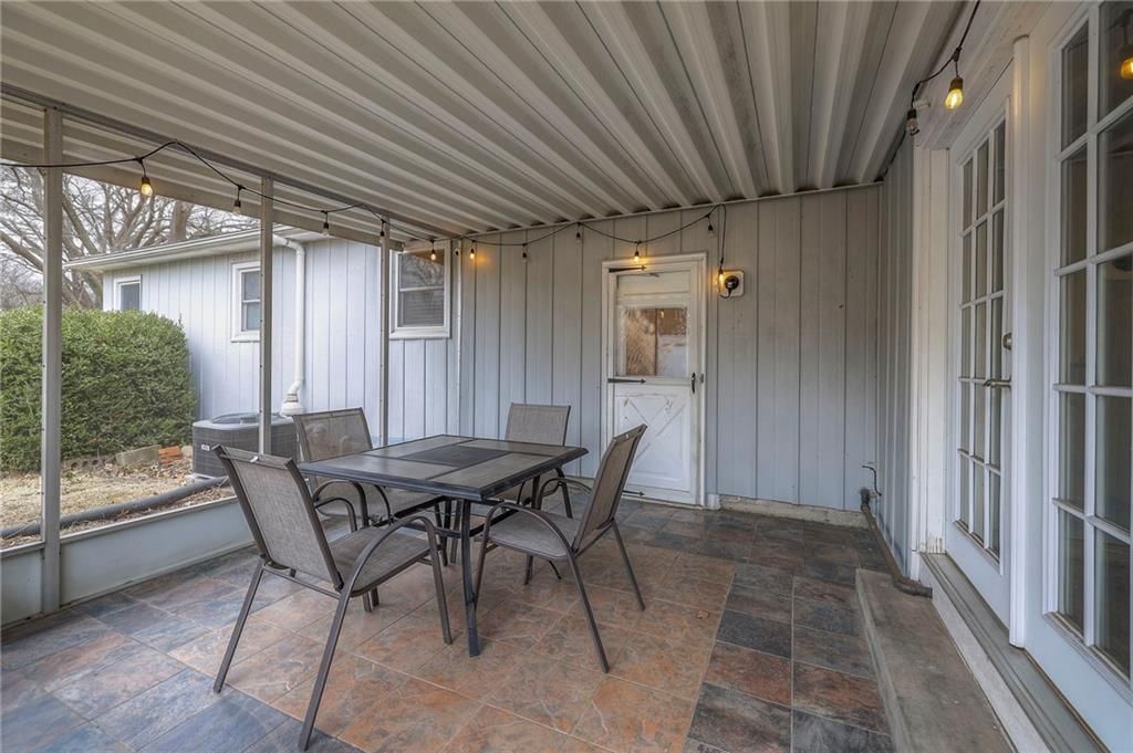7401 Hardy Street — photo 31