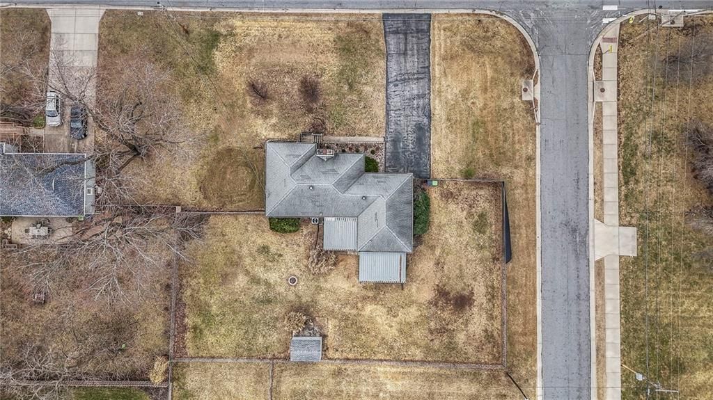 7401 Hardy Street — photo 42
