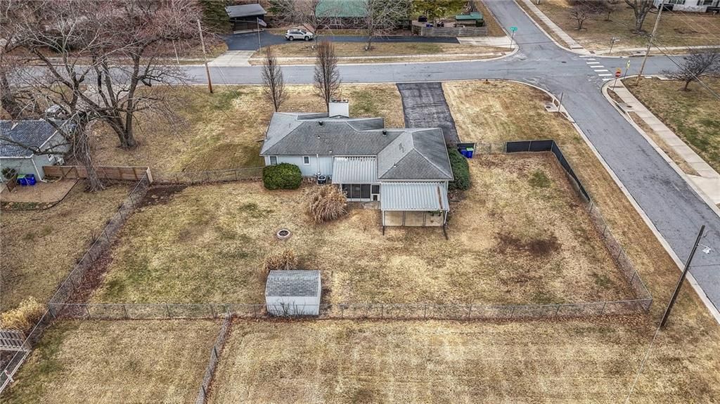 7401 Hardy Street — photo 43