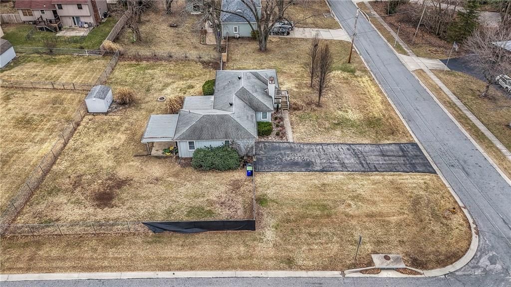 7401 Hardy Street — photo 45