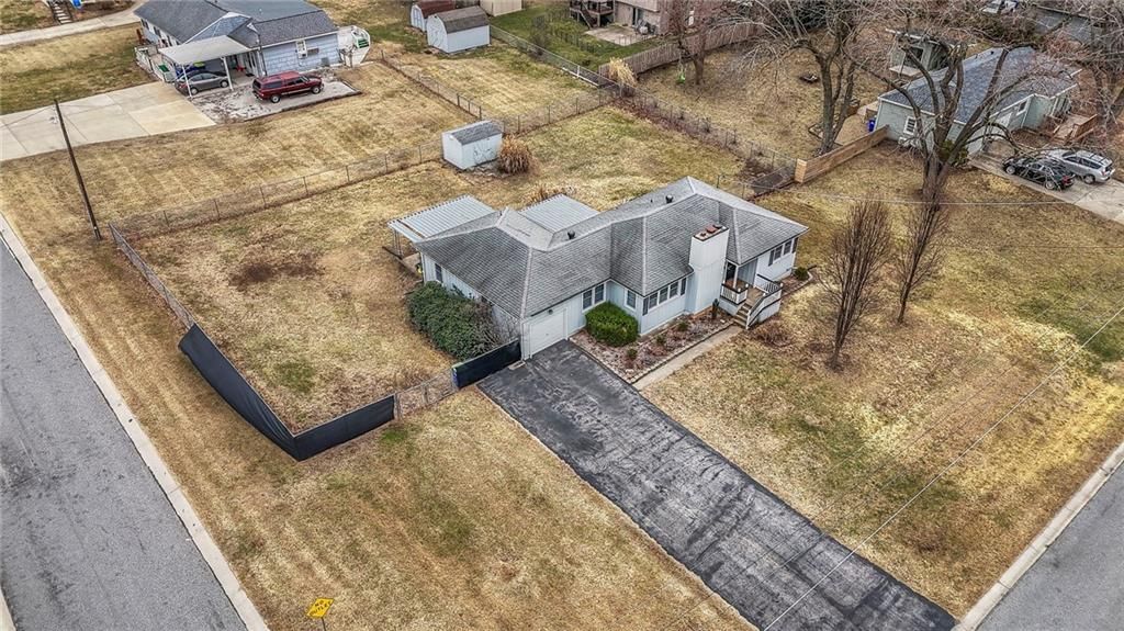 7401 Hardy Street — photo 46