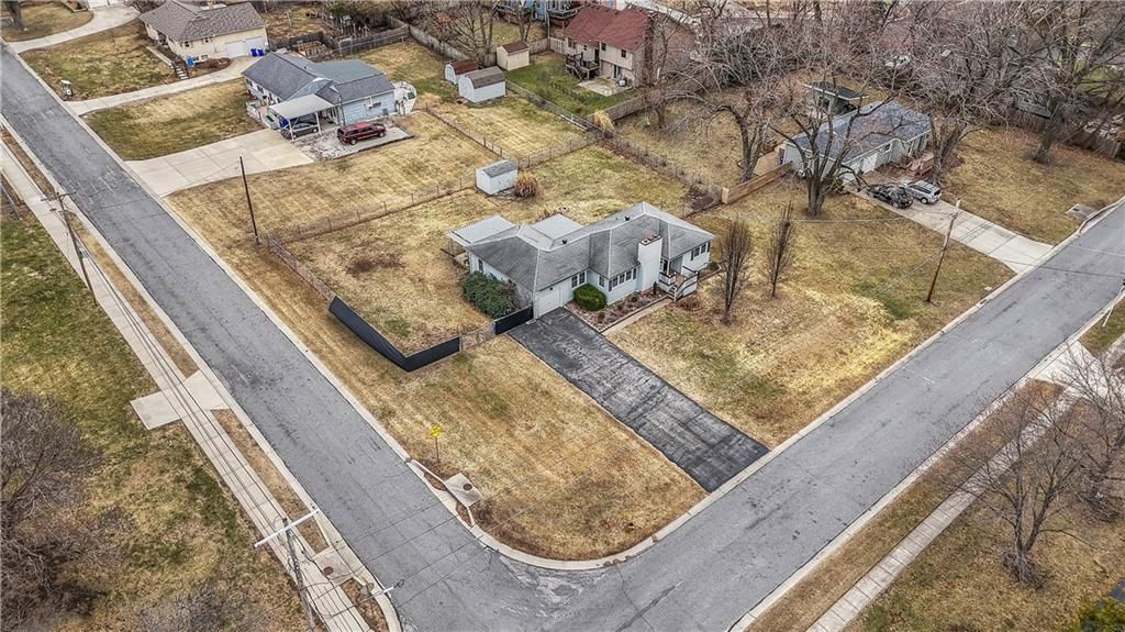 7401 Hardy Street — photo 47