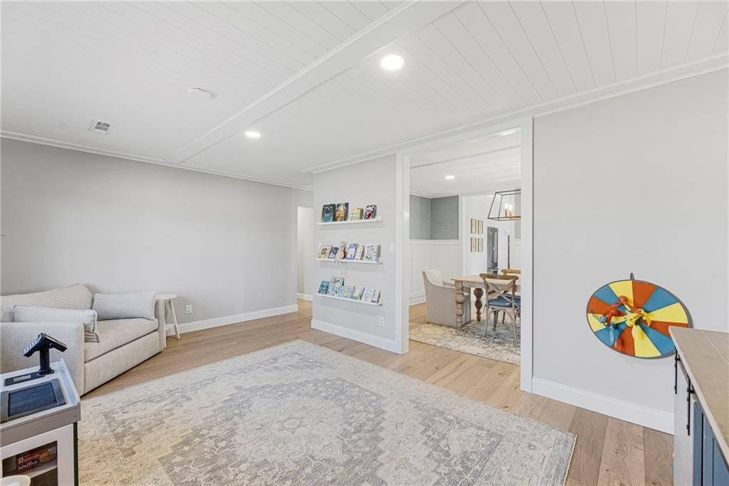 1505 Redbud Lane — photo 32