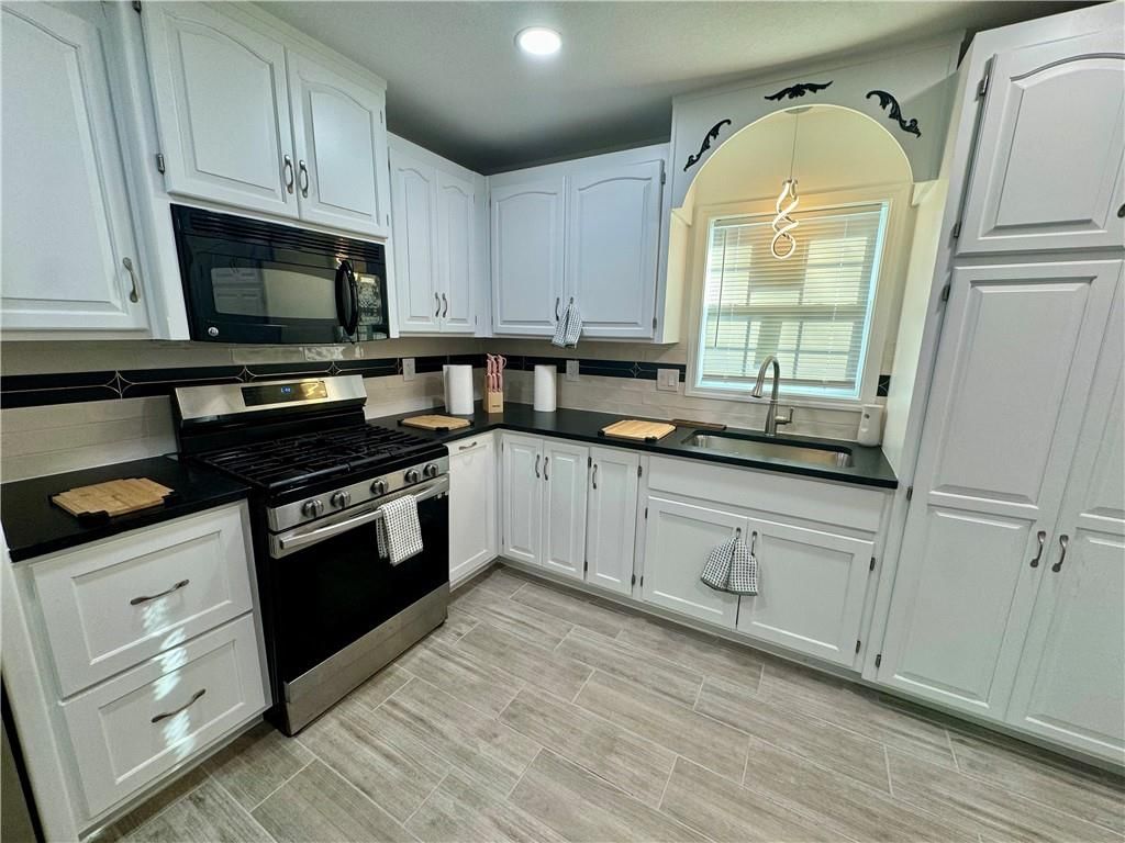 4711 E 43rd Street — photo 11