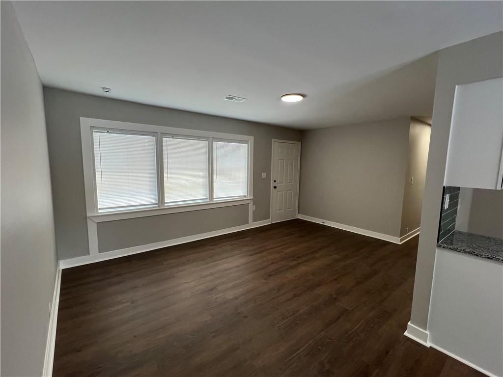 7002 E 112 Street — photo 8
