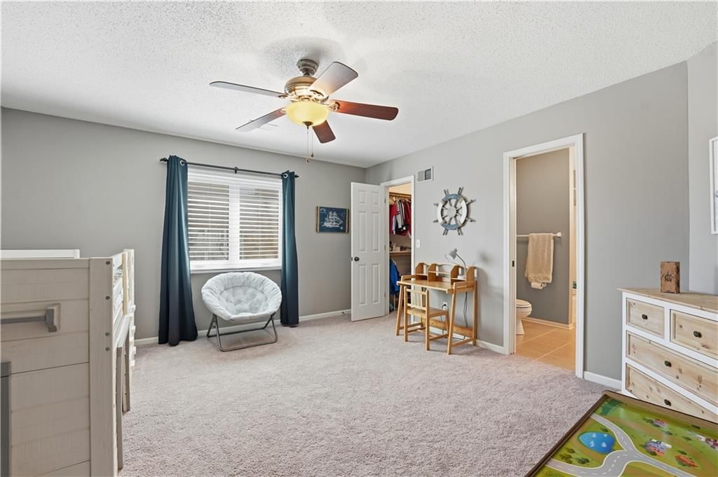 12601 Westgate Street — photo 32