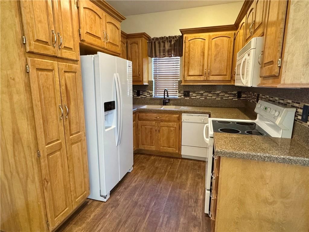 2124 N 83rd Terrace — photo 4