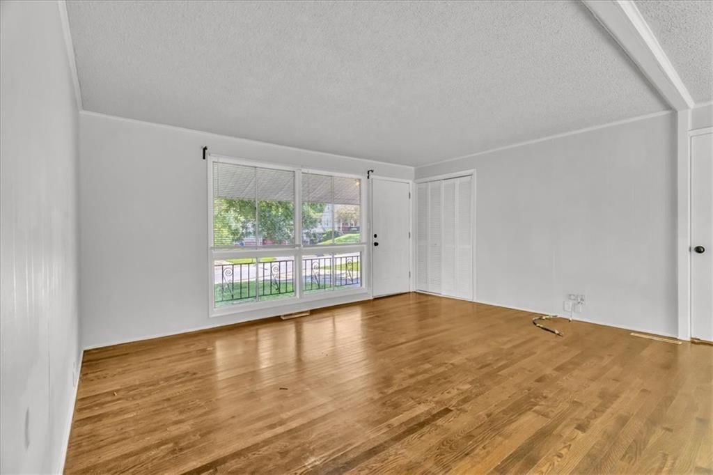 6000 N TRACY Avenue — photo 7