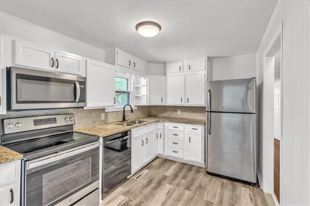 6000 N TRACY Avenue — photo 11