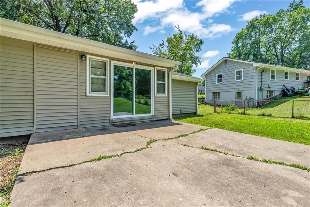 6000 N TRACY Avenue — photo 26