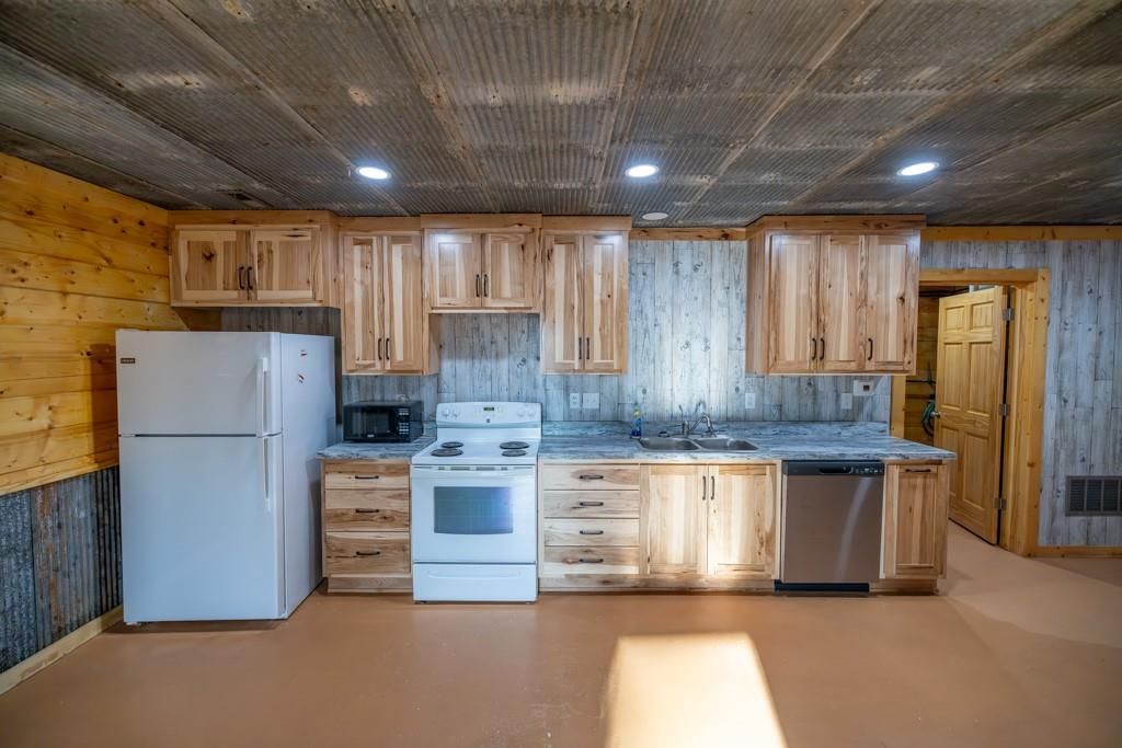 9539 NE 866 Road — photo 42