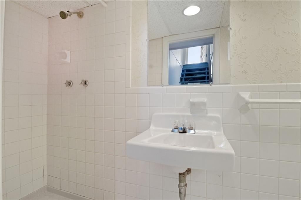 23 E 69TH Street — photo 31