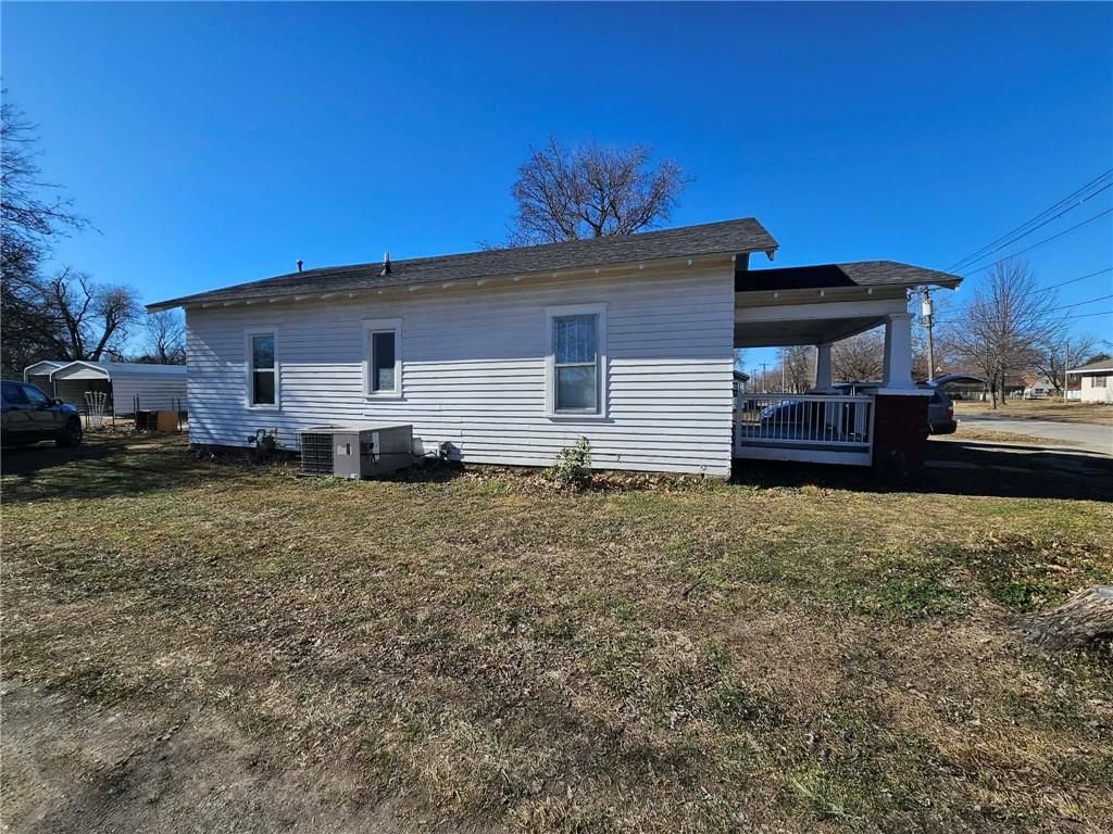 207 E Antelope Street — photo 13