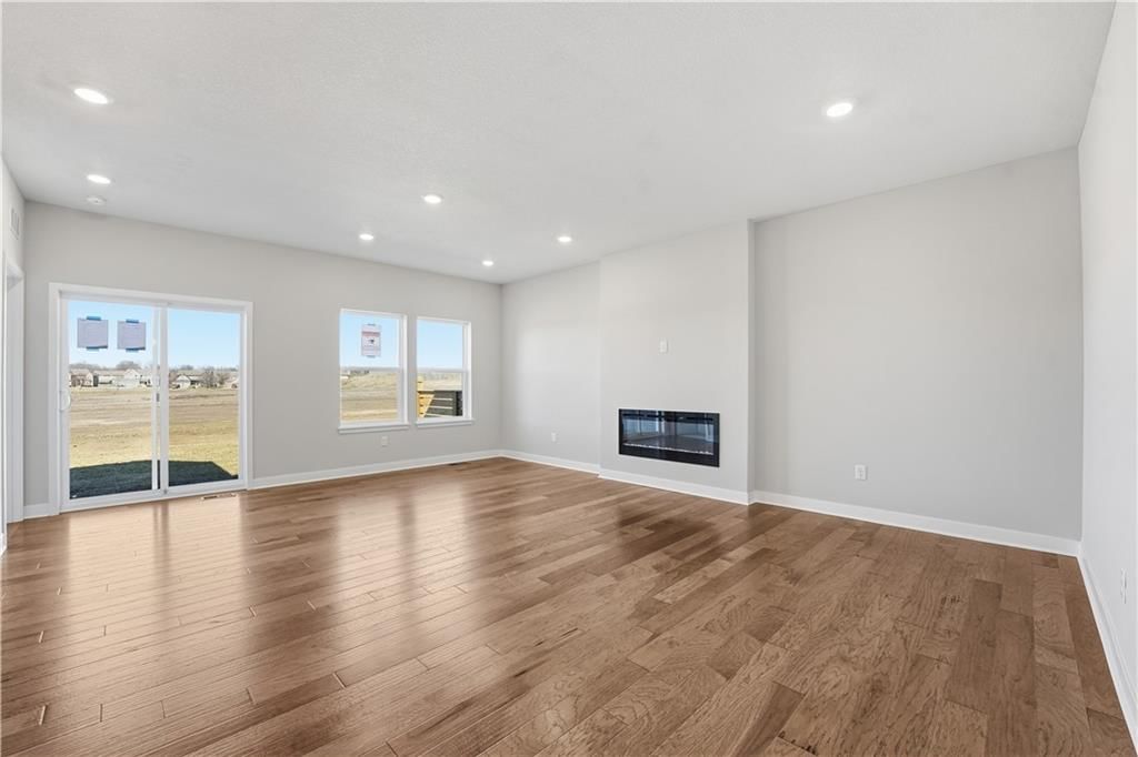 1222 SE Windbreak Drive — photo 5