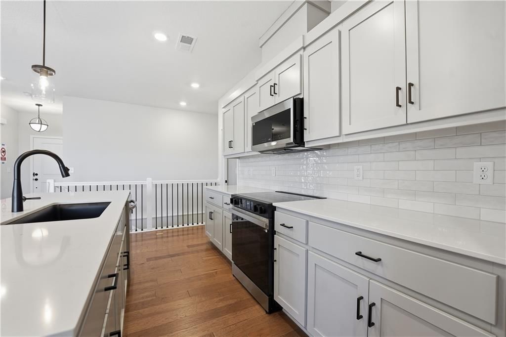1222 SE Windbreak Drive — photo 12