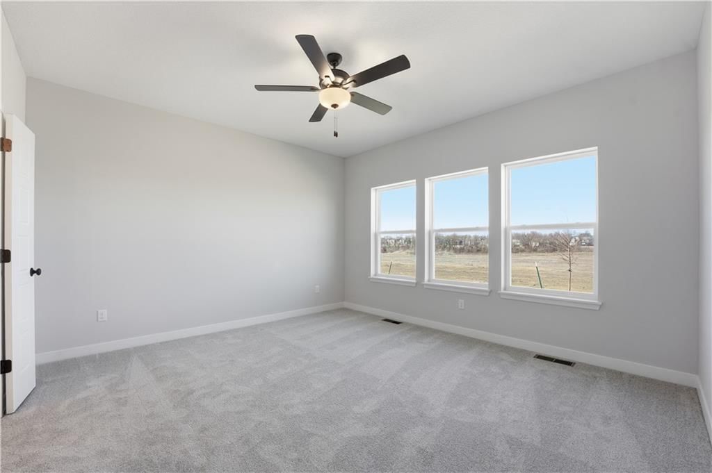 1222 SE Windbreak Drive — photo 16