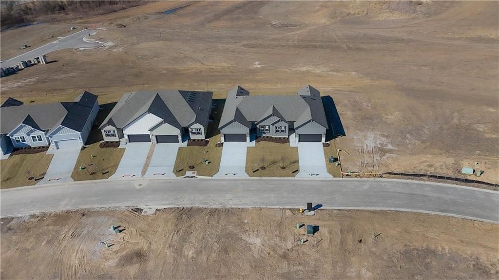 1222 SE Windbreak Drive — photo 33