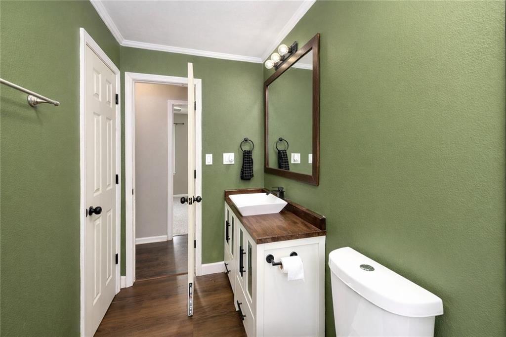 1606 SE Hillside Drive — photo 8