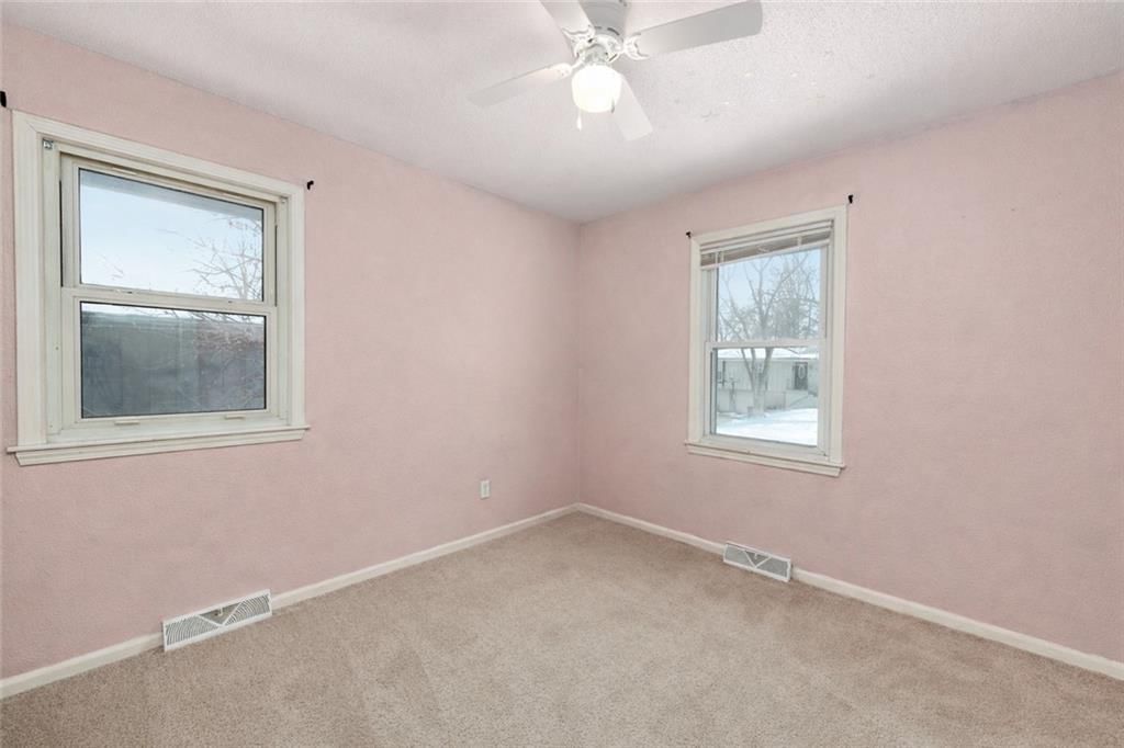 1606 SE Hillside Drive — photo 11