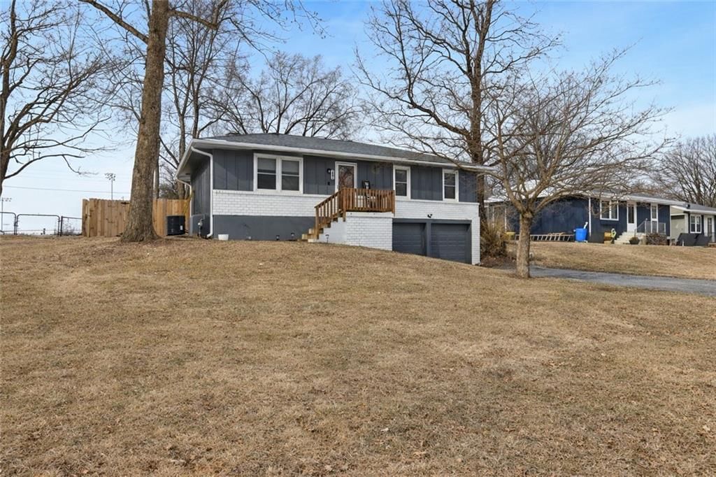 1606 SE Hillside Drive — photo 14