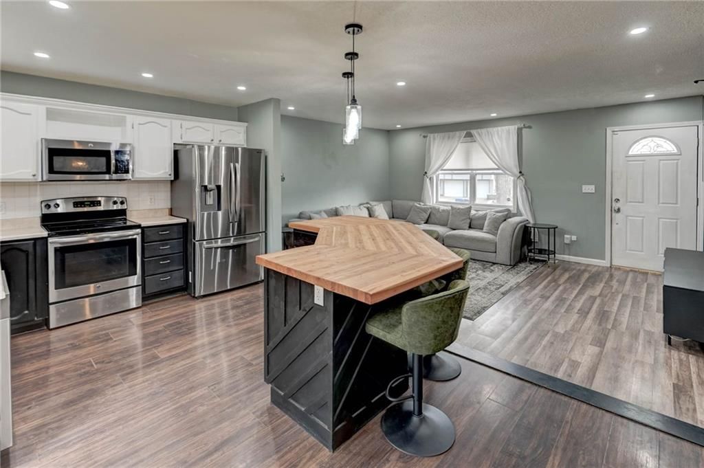 1806 SE Kingsway Street — photo 13