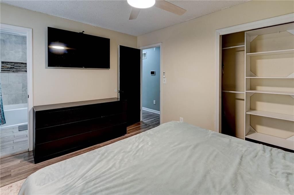 1806 SE Kingsway Street — photo 22